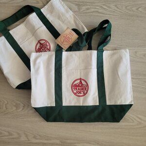 *NEW* Trader Joe's Canvas Tote Bag (Large, Green)